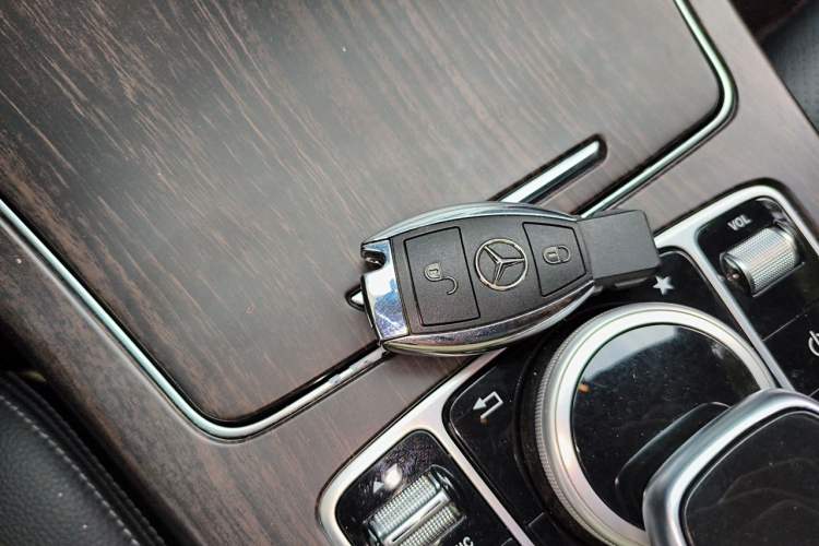 Used Mercedes-Benz GLC 2017 GLC 200 4MATIC Vehicle Key