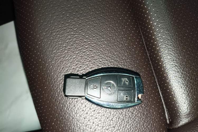 Used Mercedes-Benz GLC 2017 GLC 260 4MATIC Dynamic Edition Vehicle Key