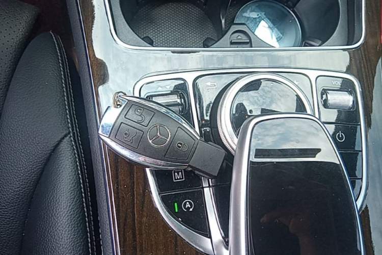 Used Mercedes-Benz GLC 2017 GLC 260 4MATIC Dynamic Edition Vehicle Key