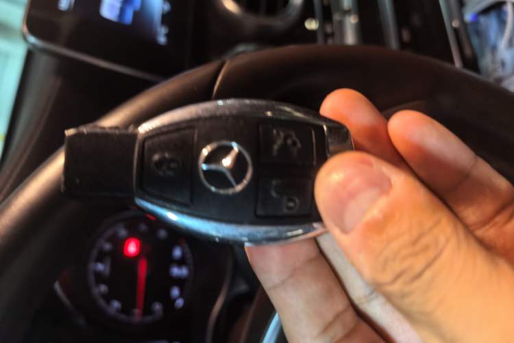 Used Mercedes-Benz GLC 2017 GLC 260 4MATIC Dynamic Edition Vehicle Key