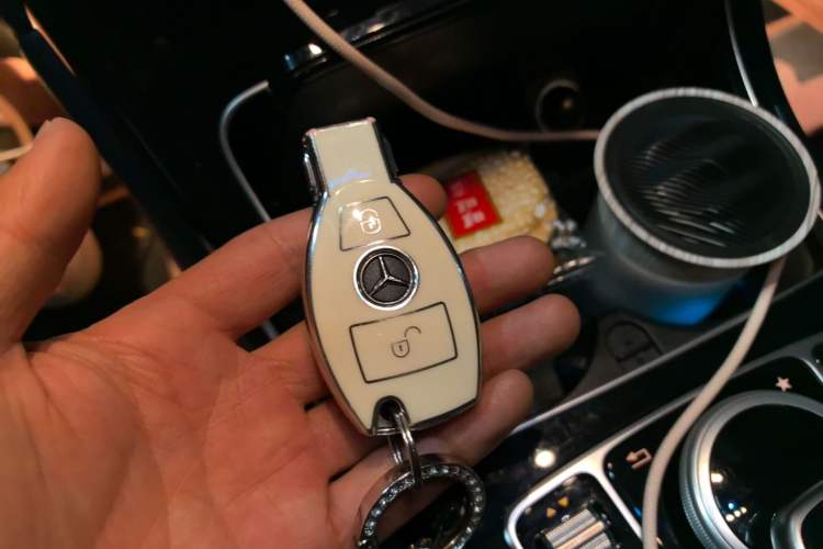 Used Mercedes-Benz GLC 2017 GLC 200 4MATIC Vehicle Key