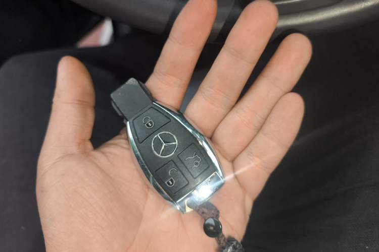 Used Mercedes-Benz GLC 2017 GLC 260 4MATIC Dynamic Edition Vehicle Key