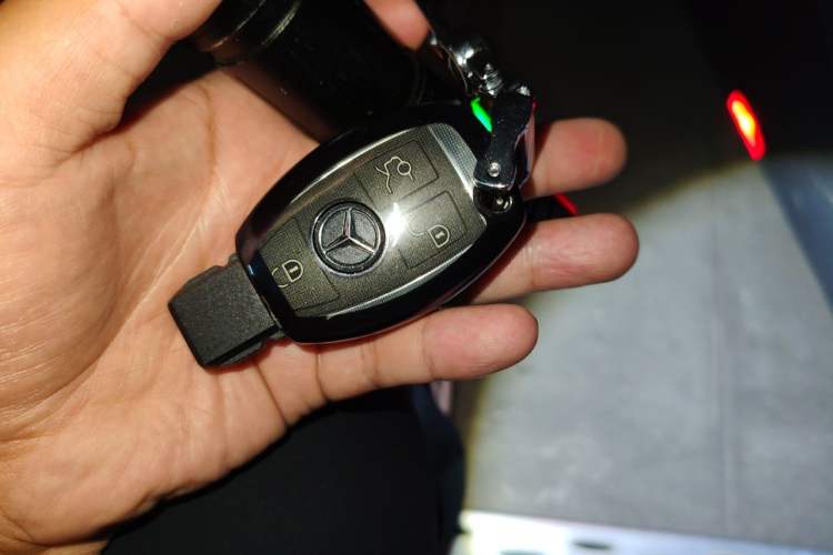 Used Mercedes-Benz GLC 2017 GLC 260 4MATIC Luxury Model Vehicle Key