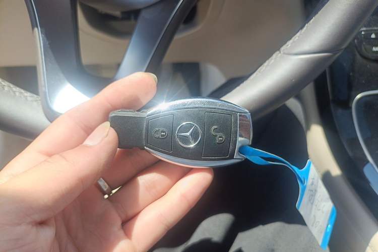 Used Mercedes-Benz GLC 2017 GLC 200 4MATIC Vehicle Key