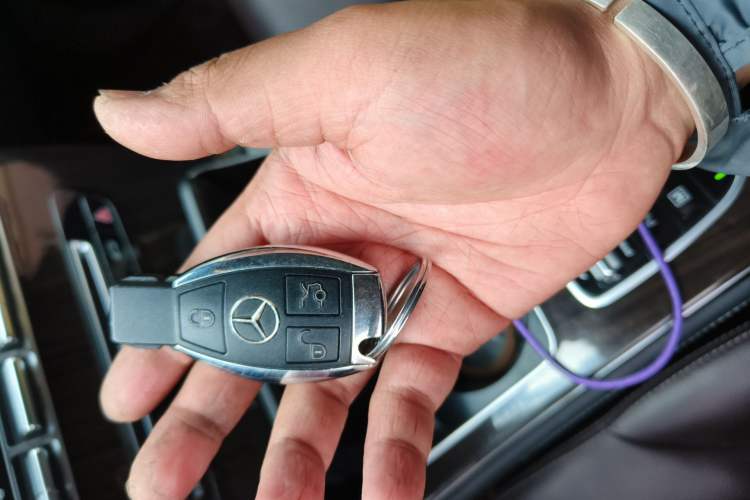 Used Mercedes-Benz GLC 2017 GLC 260 4MATIC Dynamic Edition Vehicle Key