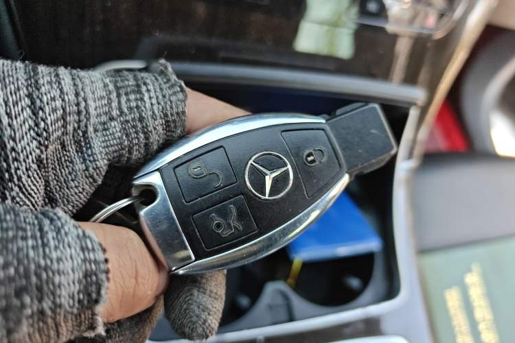 Used Mercedes-Benz GLC 2017 GLC 260 4MATIC Dynamic Edition Vehicle Key