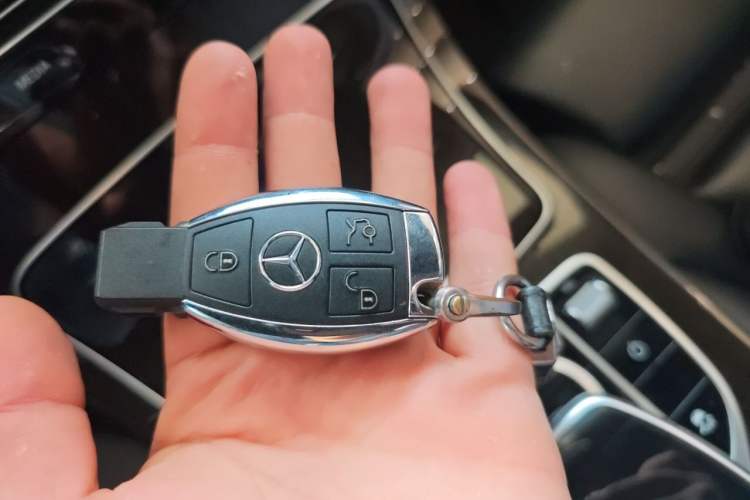 Used Mercedes-Benz GLC 2017 GLC 260 4MATIC Dynamic Edition Vehicle Key