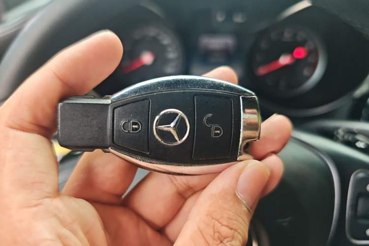 Used Mercedes-Benz GLC 2017 GLC 200 4MATIC Vehicle Key