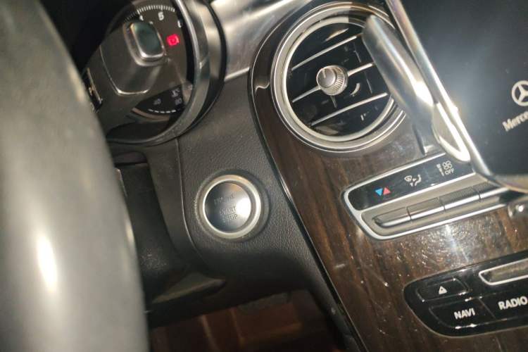 Used Mercedes-Benz GLC 2017 GLC 260 4MATIC Dynamic Edition Vehicle Key