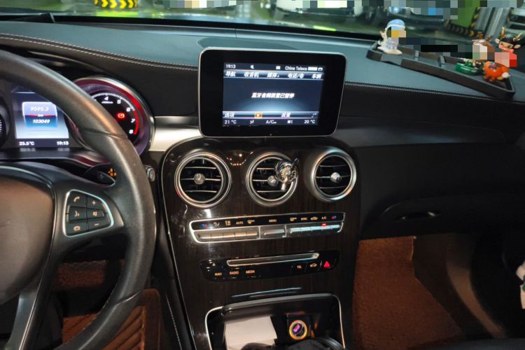 Used Mercedes-Benz GLC 2017 GLC 260 4MATIC Luxury Model Audio And AC Panel
