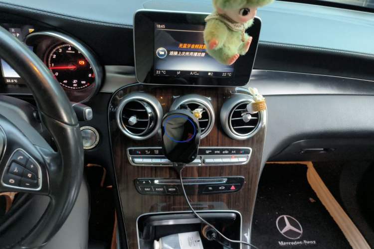 Used Mercedes-Benz GLC 2017 GLC 260 4MATIC Luxury Model Audio And AC Panel