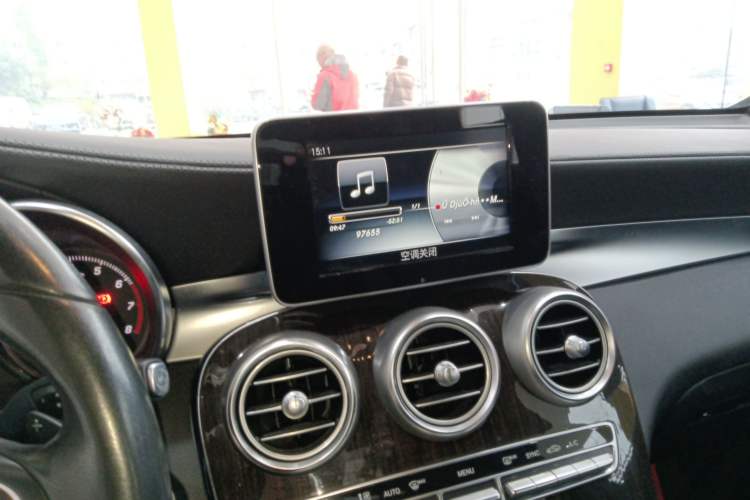 Used Mercedes-Benz GLC 2017 GLC 260 4MATIC Luxury Model Audio And AC Panel