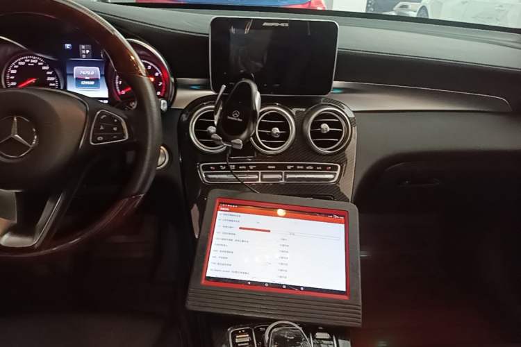 Used Mercedes-Benz GLC 2017 GLC 260 4MATIC Luxury Model Audio And AC Panel