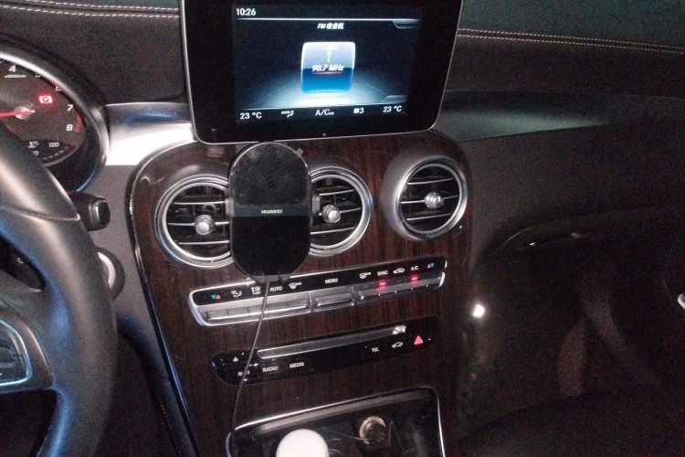 Used Mercedes-Benz GLC 2017 GLC 260 4MATIC Luxury Model Audio And AC Panel