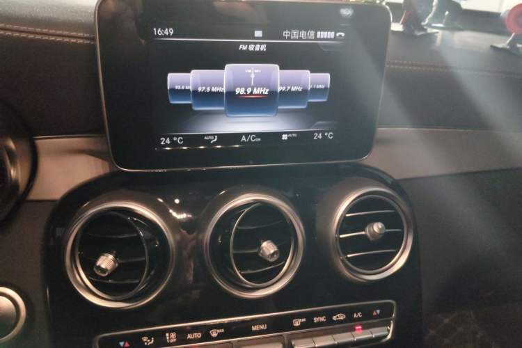 Used Mercedes-Benz GLC 2017 GLC 200 4MATIC Audio And AC Panel