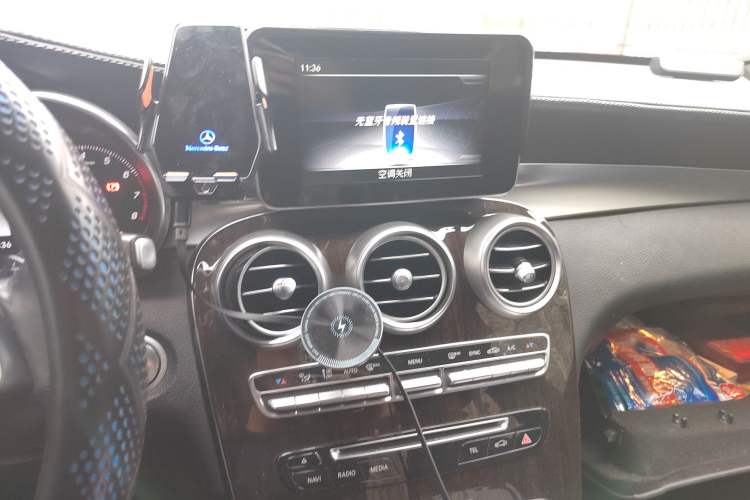 Used Mercedes-Benz GLC 2017 GLC 260 4MATIC Dynamic Edition Audio And AC Panel