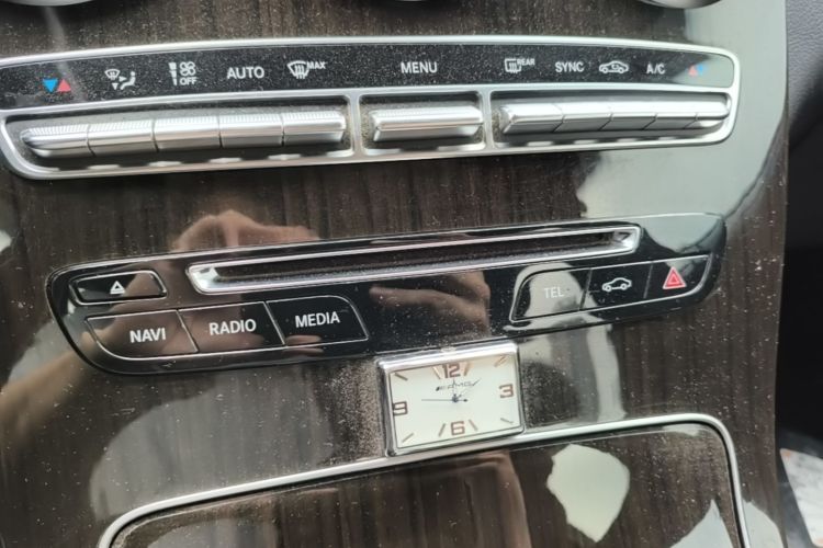 Used Mercedes-Benz GLC 2017 GLC 260 4MATIC Luxury Model Audio And AC Panel