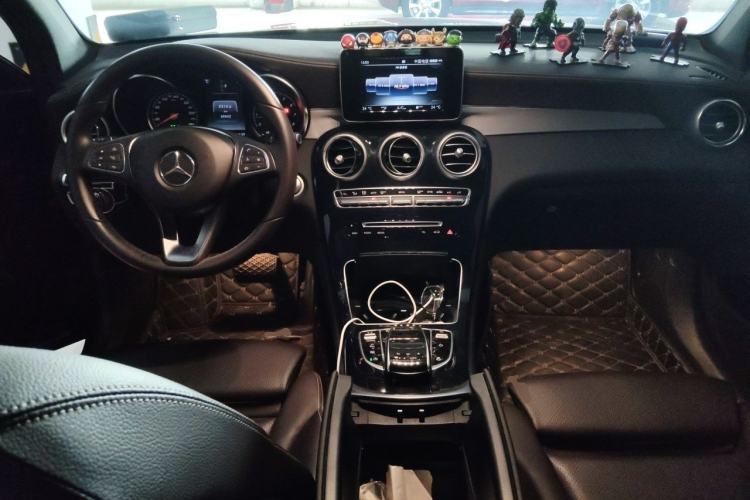 Used Mercedes-Benz GLC 2017 GLC 200 4MATIC Center Console