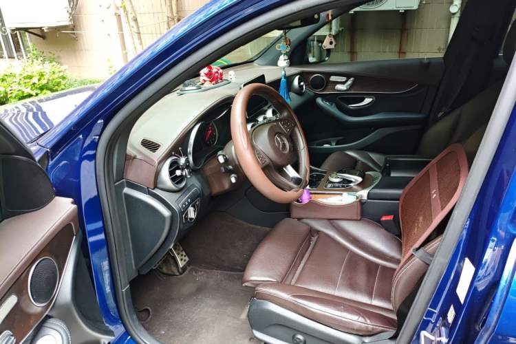 Used Mercedes-Benz GLC 2017 GLC 300 4MATIC Sport Edition Driver Seat