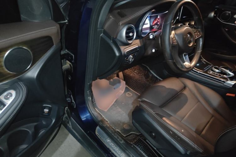 Used Mercedes-Benz GLC 2017 GLC 260 4MATIC Dynamic Edition Driver Seat