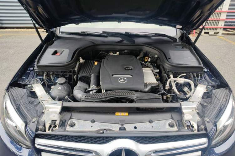 Used Mercedes-Benz GLC 2017 GLC 260 4MATIC Dynamic Edition Engine Bay