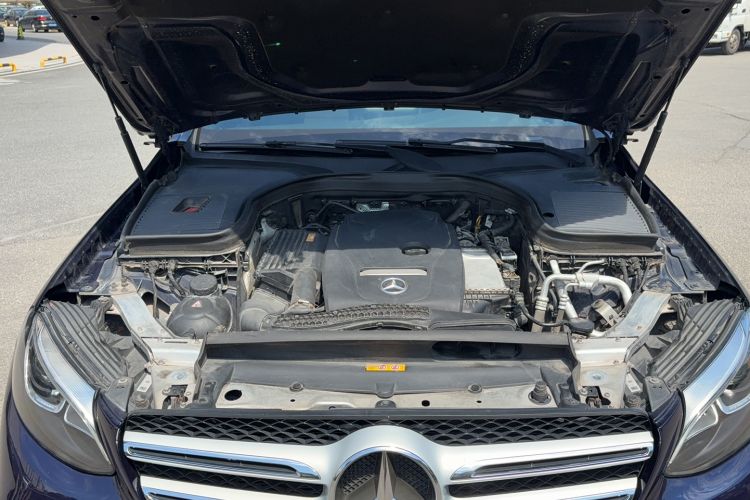 Used Mercedes-Benz GLC 2017 GLC 260 4MATIC Luxury Model Engine Bay