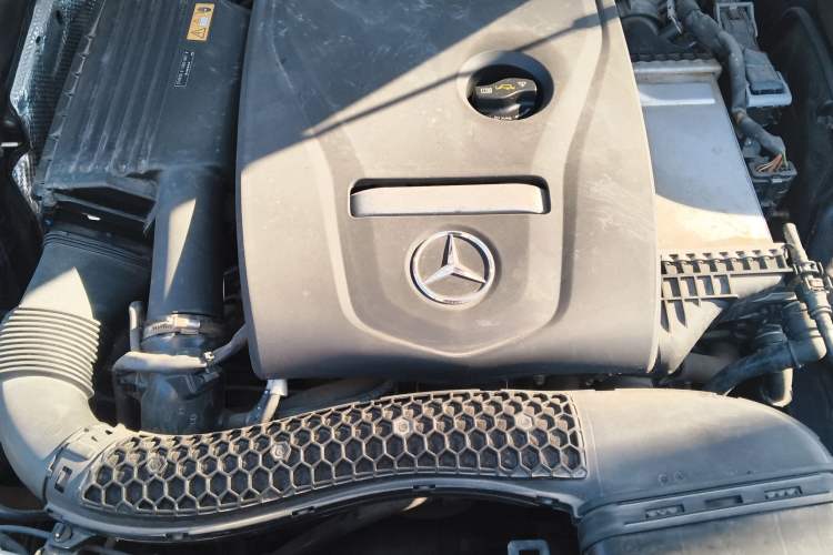 Used Mercedes-Benz GLC 2017 GLC 260 4MATIC Luxury Model Engine Bay
