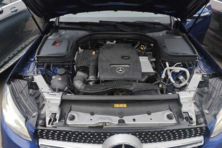 Used Mercedes-Benz GLC 2017 GLC 260 4MATIC Dynamic Edition Engine Bay