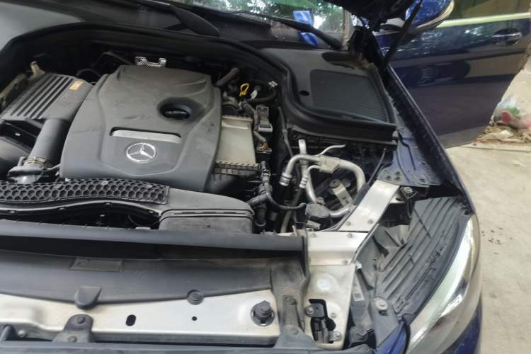 Used Mercedes-Benz GLC 2017 GLC 260 4MATIC Luxury Model Engine Bay Left