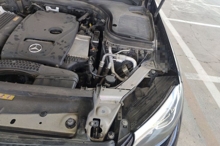Used Mercedes-Benz GLC 2017 GLC 260 4MATIC Luxury Model Engine Bay Left