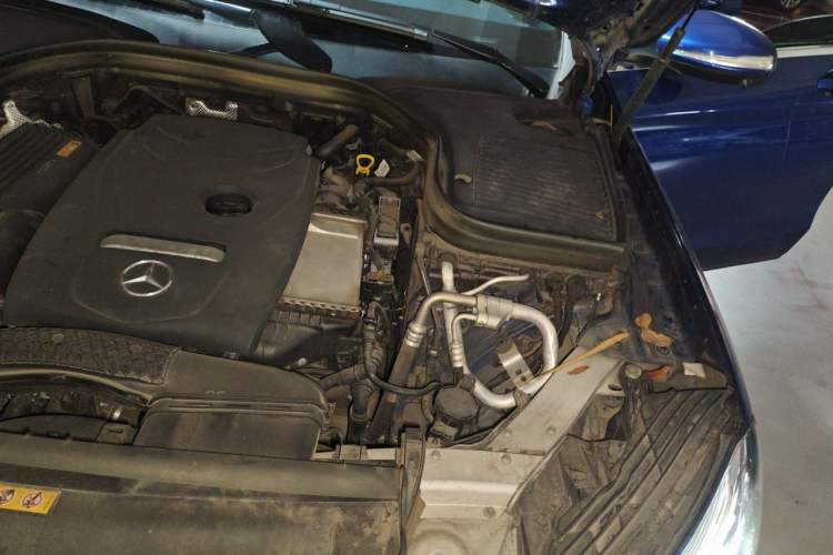 Used Mercedes-Benz GLC 2017 GLC 200 4MATIC Engine Bay Left