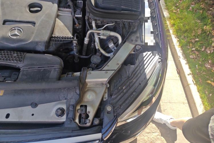 Used Mercedes-Benz GLC 2017 GLC 200 4MATIC Engine Bay Left