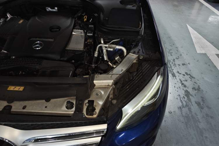 Used Mercedes-Benz GLC 2017 GLC 200 4MATIC Engine Bay Left