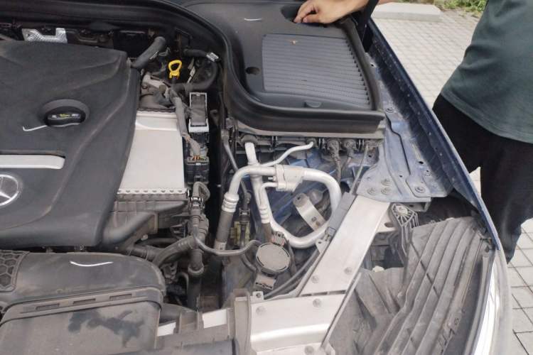 Used Mercedes-Benz GLC 2017 GLC 200 4MATIC Engine Bay Left