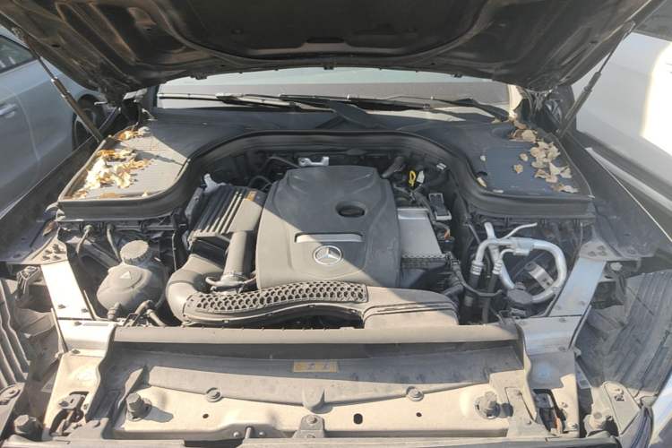 Used Mercedes-Benz GLC 2017 GLC 260 4MATIC Dynamic Edition Engine Bay