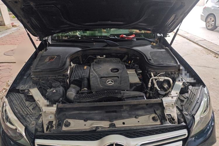 Used Mercedes-Benz GLC 2017 GLC 260 4MATIC Dynamic Edition Engine Bay