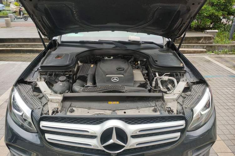 Used Mercedes-Benz GLC 2017 GLC 260 4MATIC Luxury Model Engine Bay