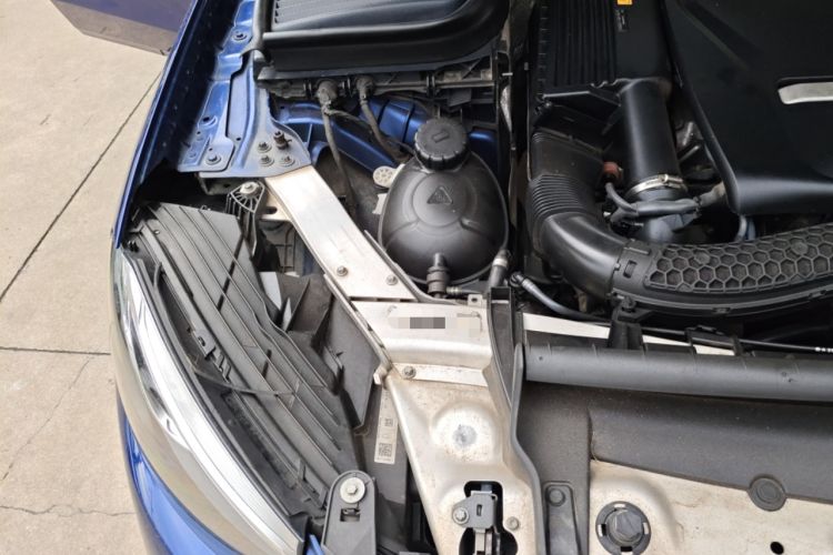 Used Mercedes-Benz GLC 2017 GLC 260 4MATIC Luxury Model Engine Bay Right
