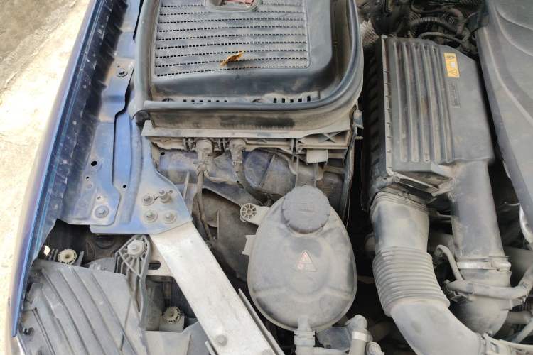 Used Mercedes-Benz GLC 2017 GLC 200 4MATIC Engine Bay Right