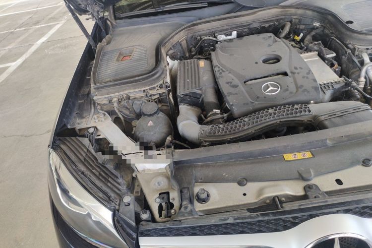 Used Mercedes-Benz GLC 2017 GLC 260 4MATIC Luxury Model Engine Bay Right