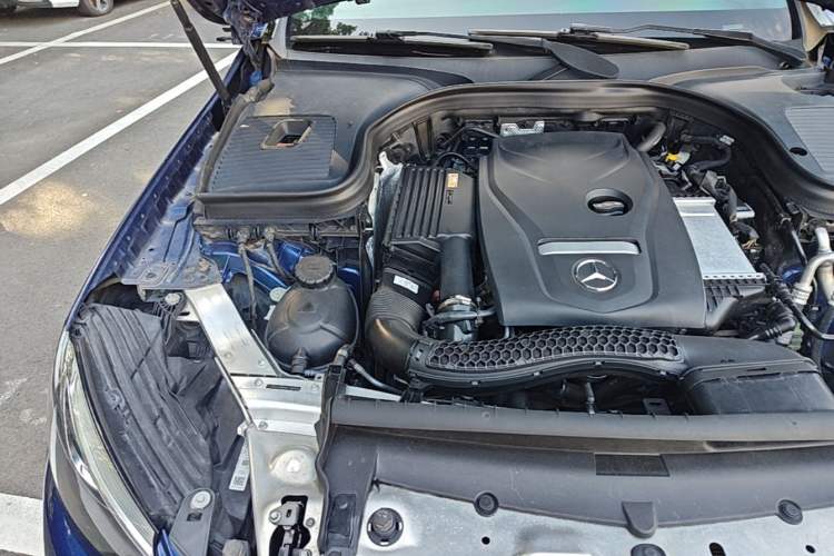 Used Mercedes-Benz GLC 2017 GLC 260 4MATIC Dynamic Edition Engine Bay Right