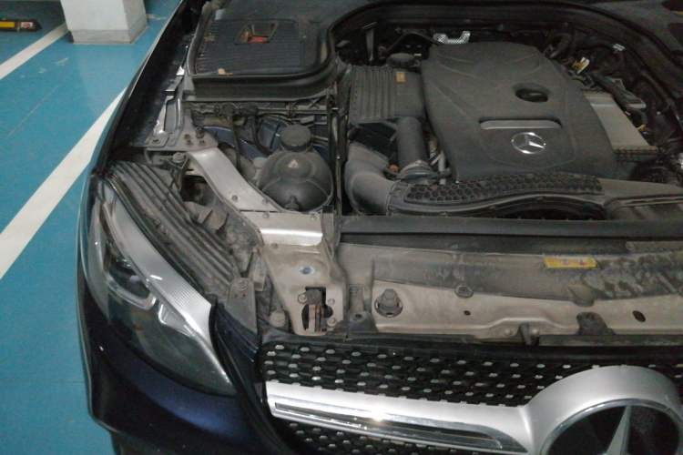 Used Mercedes-Benz GLC 2017 GLC 260 4MATIC Dynamic Edition Engine Bay Right