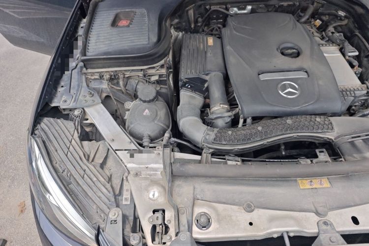 Used Mercedes-Benz GLC 2017 GLC 260 4MATIC Luxury Model Engine Bay Right