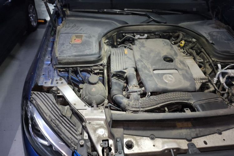 Used Mercedes-Benz GLC 2017 GLC 260 4MATIC Luxury Model Engine Bay Right