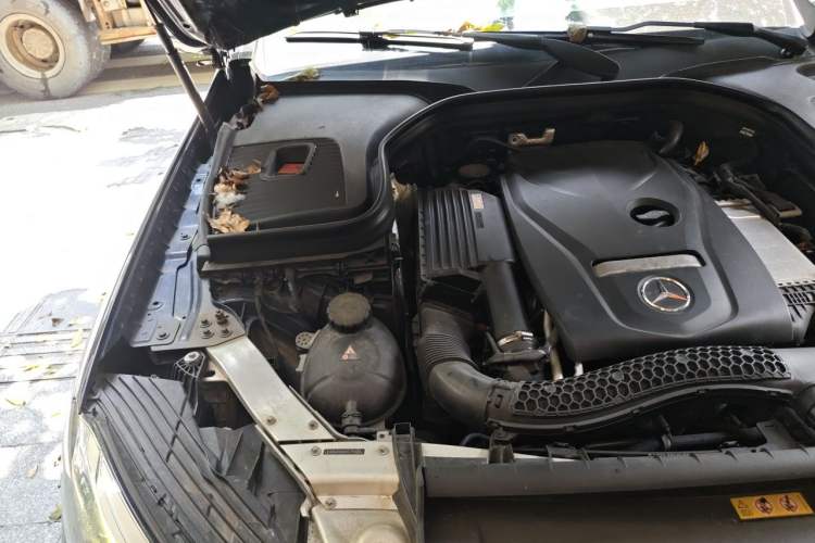 Used Mercedes-Benz GLC 2017 GLC 300 4MATIC Sport Edition Engine Bay Right