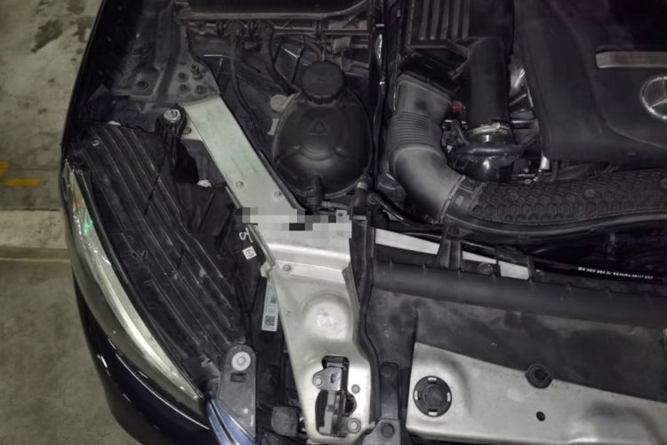 Used Mercedes-Benz GLC 2017 GLC 260 4MATIC Dynamic Edition Engine Bay Right