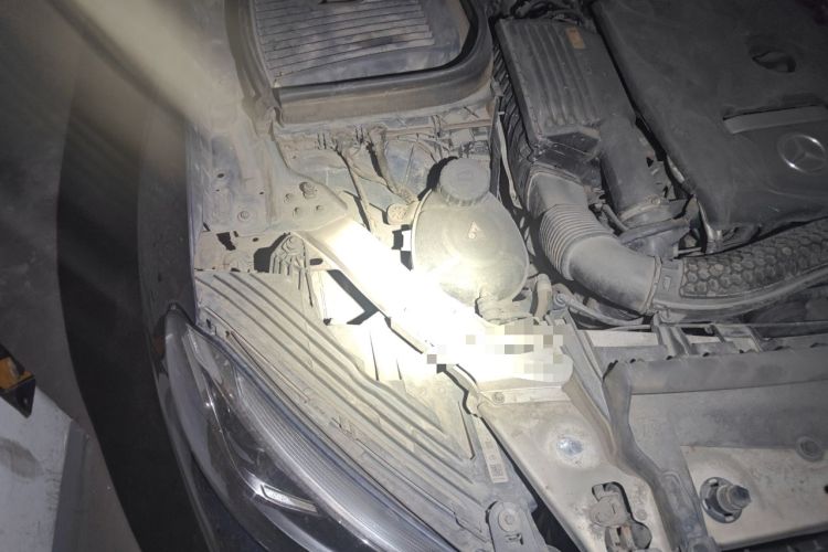 Used Mercedes-Benz GLC 2017 GLC 260 4MATIC Dynamic Edition Engine Bay Right