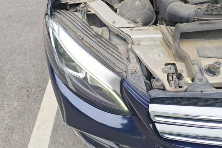 Used Mercedes-Benz GLC 2017 GLC 260 4MATIC Dynamic Edition Engine Bay Right