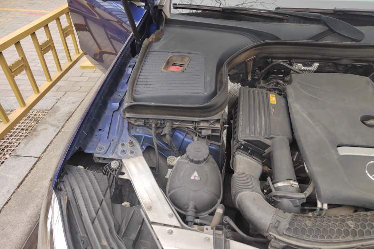 Used Mercedes-Benz GLC 2017 GLC 260 4MATIC Dynamic Edition Engine Bay Right