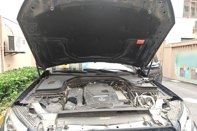 Used Mercedes-Benz GLC 2017 GLC 300 4MATIC Sport Edition Engine Bay